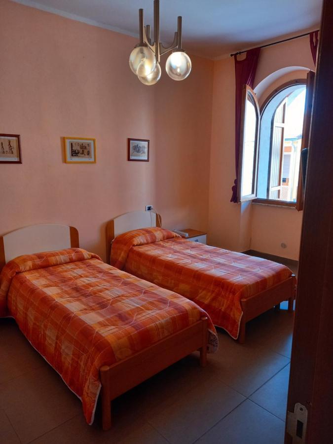 Affittacamere Su Padru Ittiri Buitenkant foto