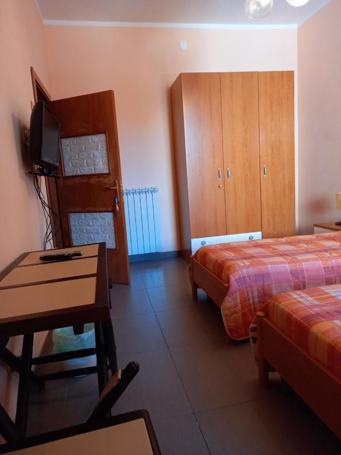 Affittacamere Su Padru Ittiri Buitenkant foto